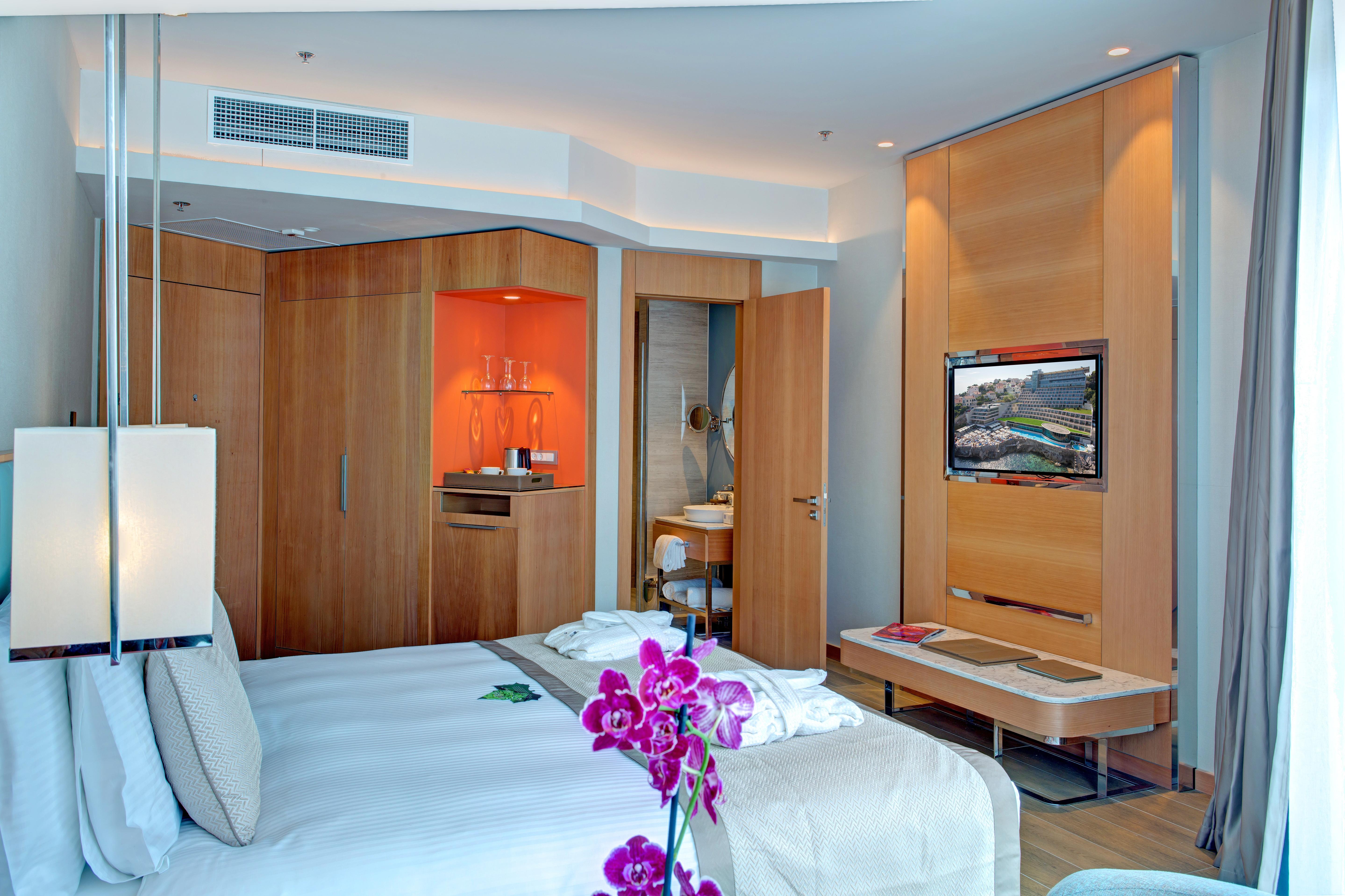 Hotel Rixos Premium Ragusa Esterno foto A room at the hotel