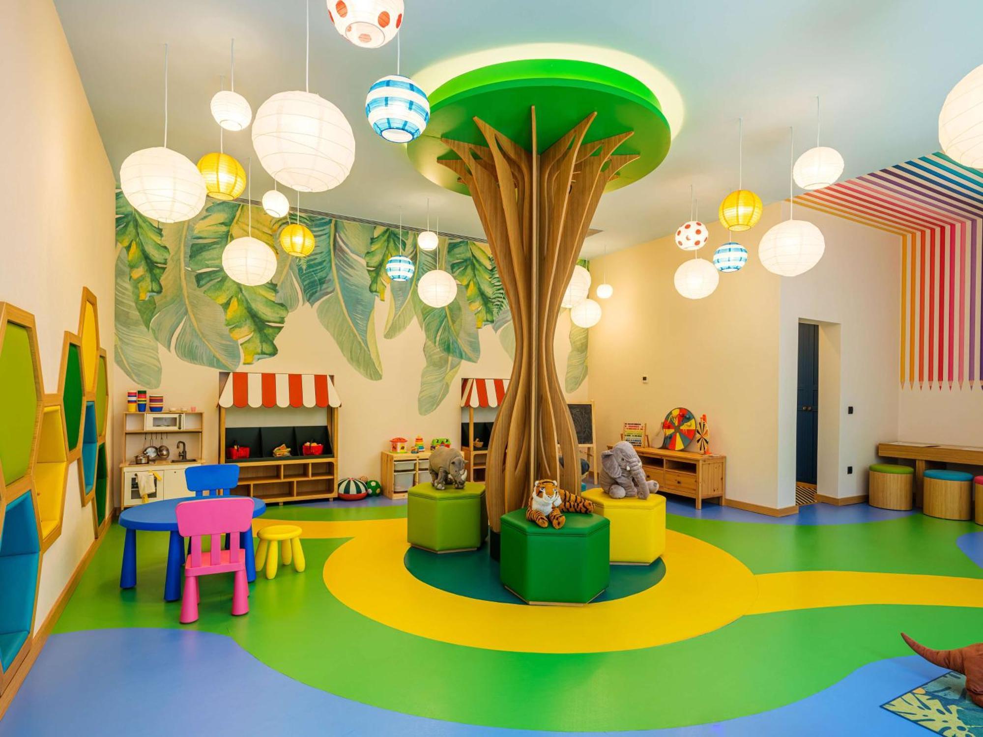 Hotel Rixos Premium Ragusa Esterno foto Nursery in a kindergarten